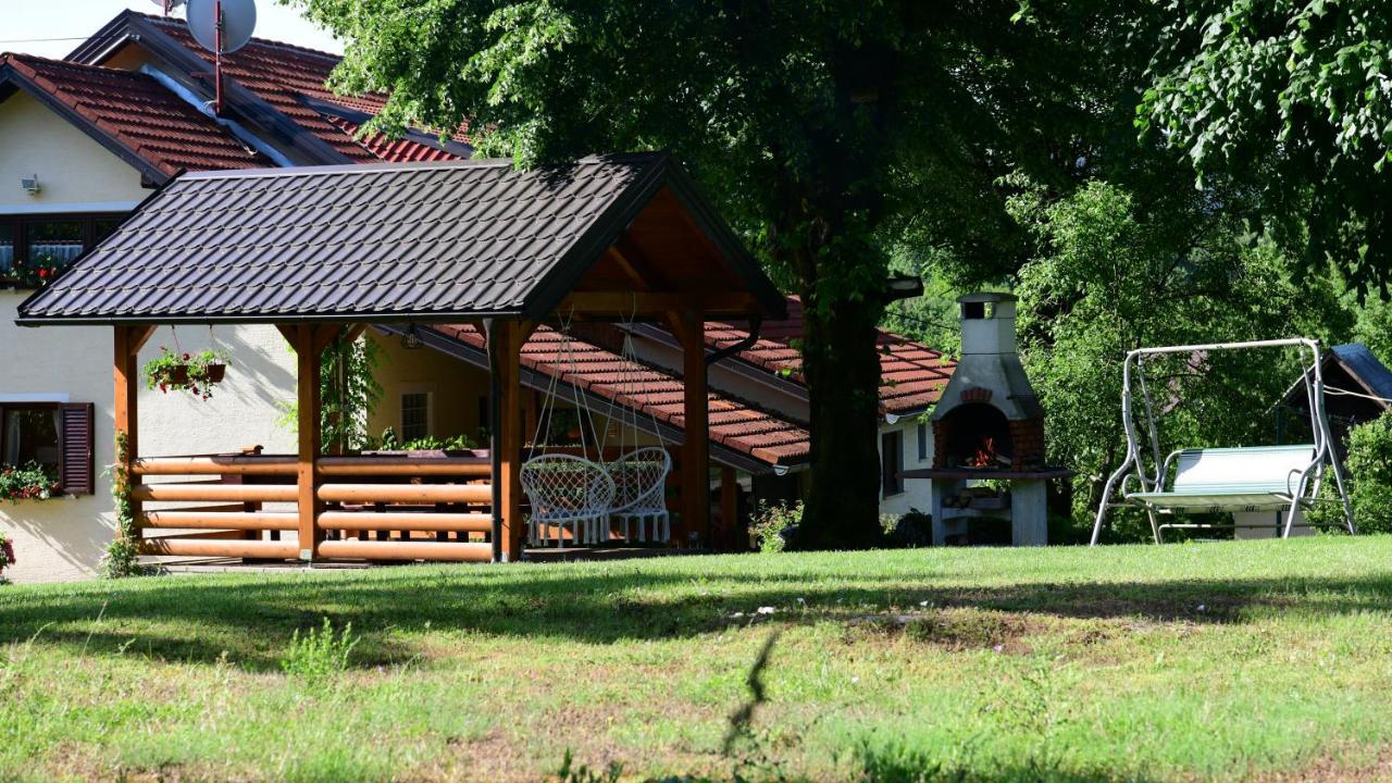 塞里特雷尼科伊莲娜旅馆公寓 外观 照片